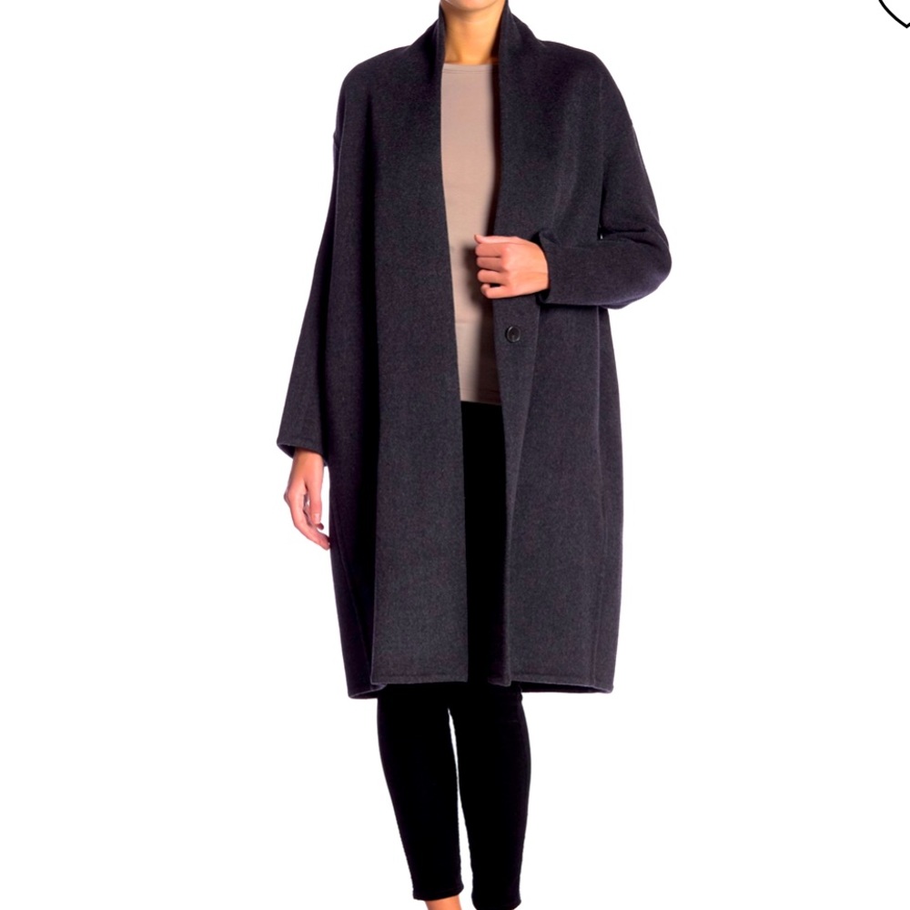 Vince Wool Blend coat in Charcoal Grey